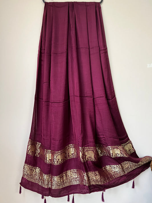 Wine modal silk dupatta with nakshi pallu