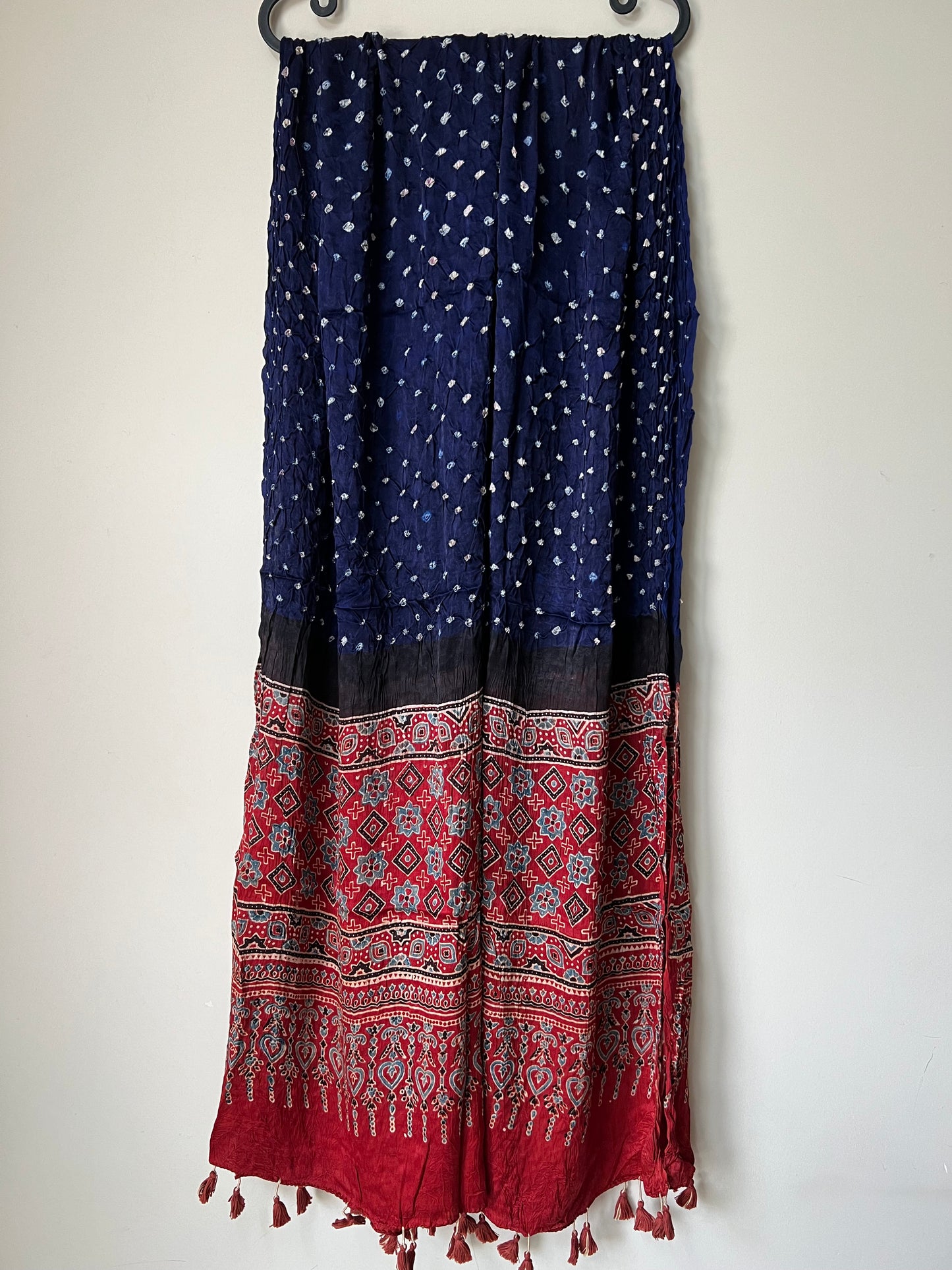 Blue bandhani with red ajrakh silk dupatta