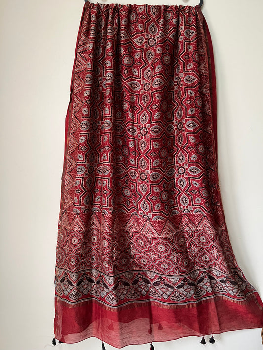 Maroon red ajrakh chanderi dupatta