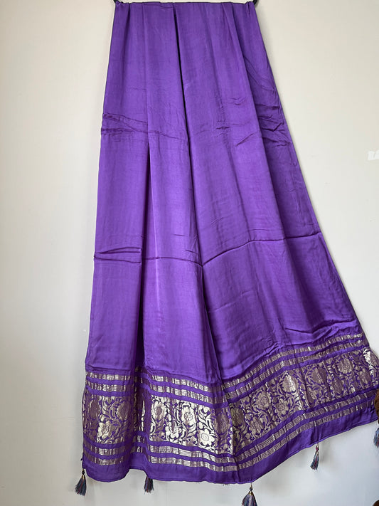 Lavender modal silk dupatta with nakshi pallu