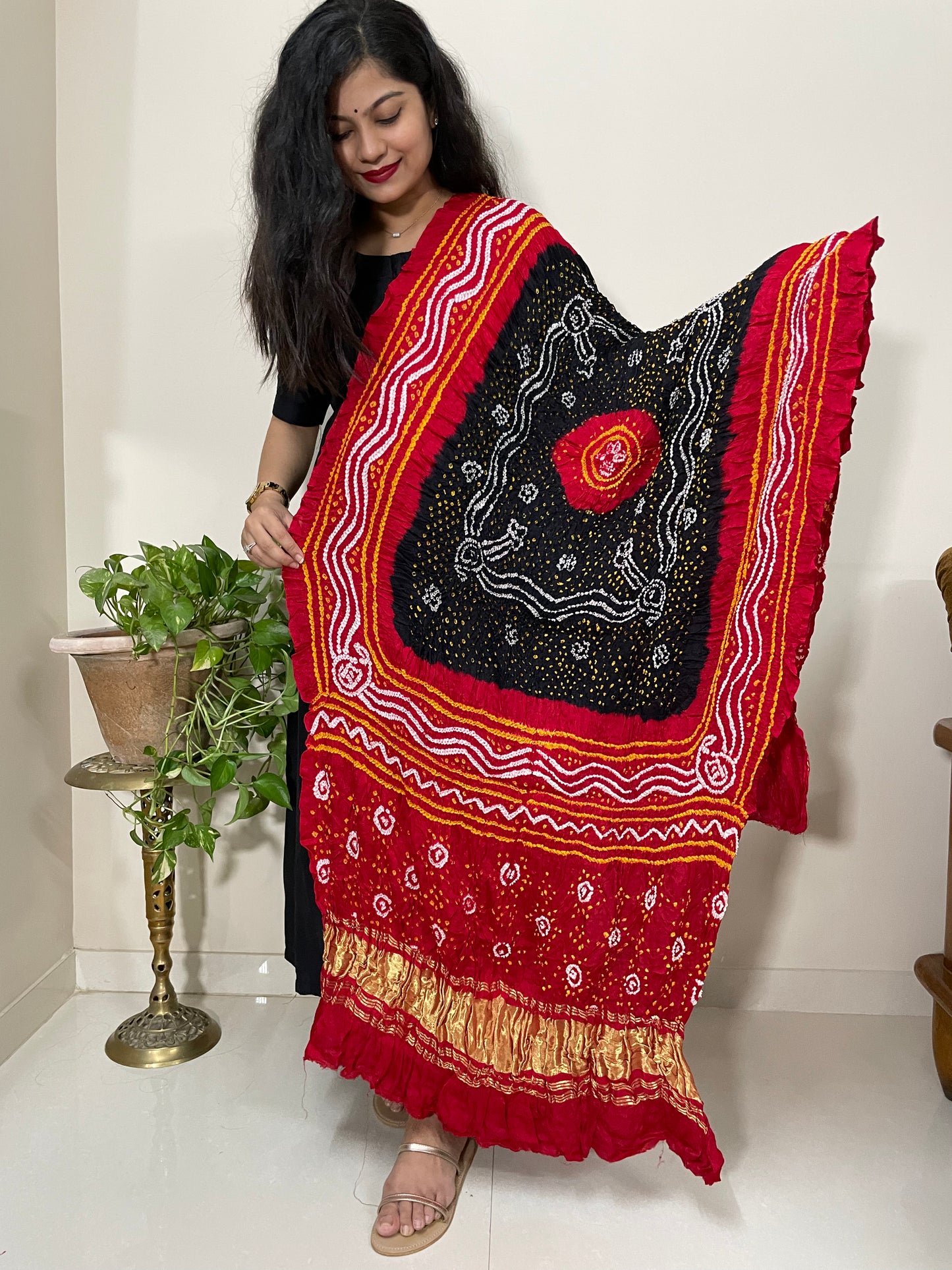 Gajji Silk Bandhej Dupatta